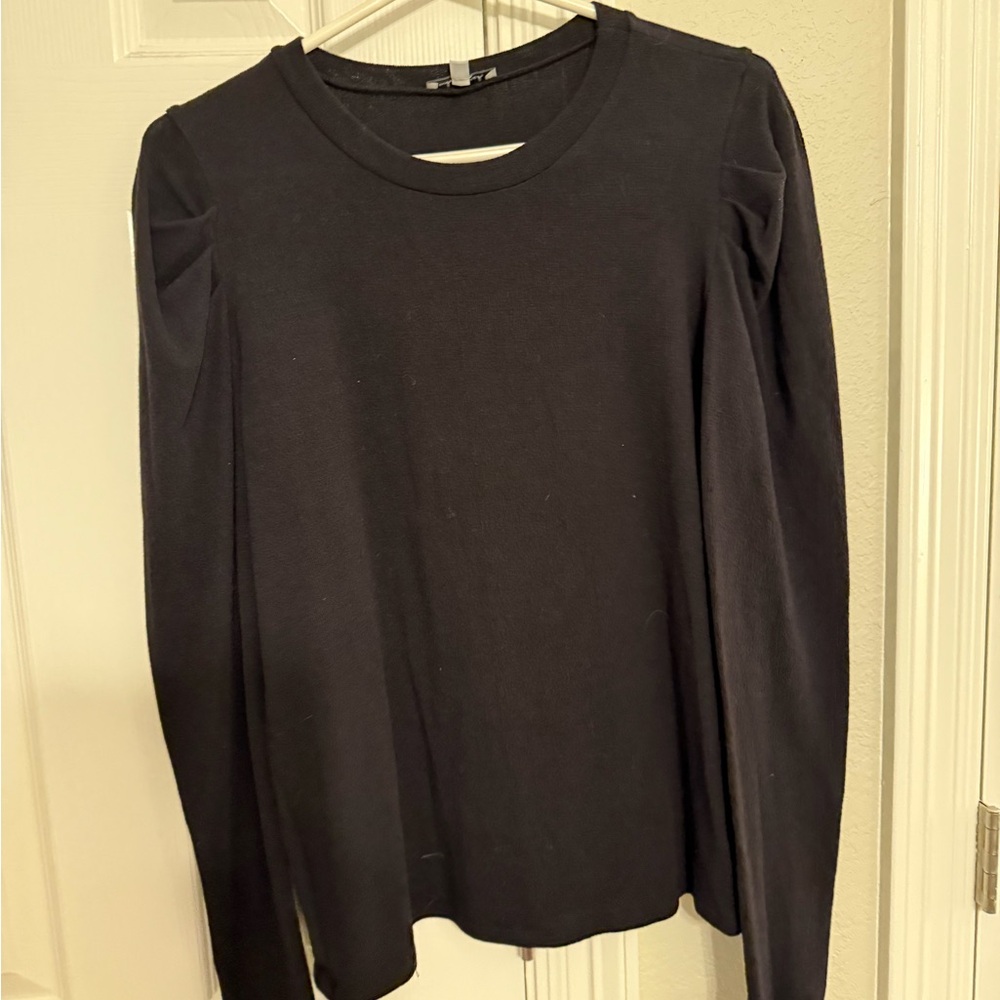 White Birch Classic Black Long Sleeve Top